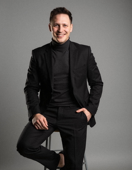 male photoshoot headshot male photoshoot headshot