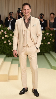 male photoshoot headshot male photoshoot headshot